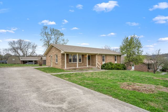 210 Lee Ave, Woodbury, TN 37190