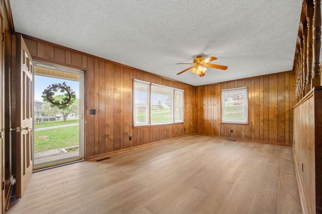 210 Lee Ave, Woodbury, TN 37190