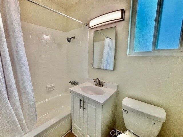 12425 Harris A, Lynwood, CA 90262