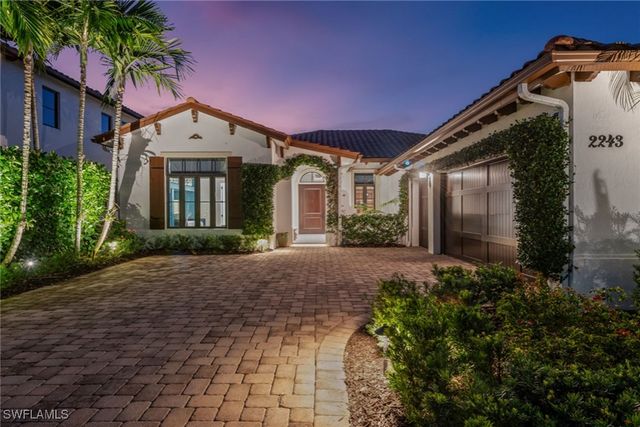 2243 Residence CIR, Naples, FL 34105