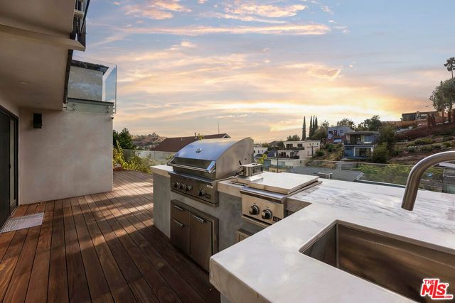 3850 Glenalbyn Drive, Los Angeles, CA 90065