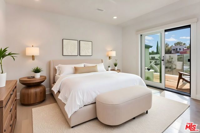 3850 Glenalbyn Drive, Los Angeles, CA 90065