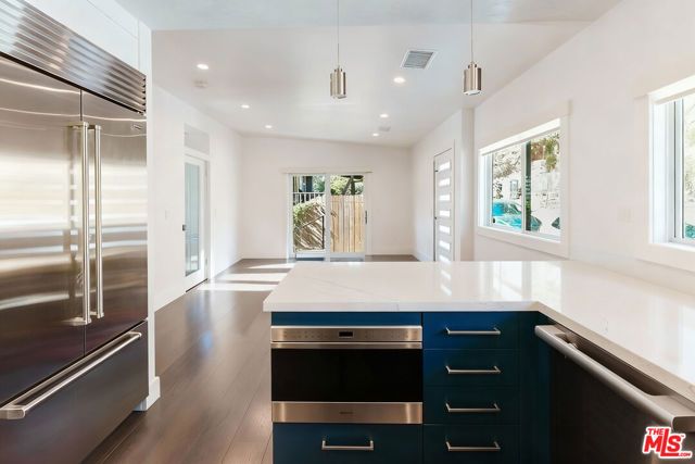 3850 Glenalbyn Drive, Los Angeles, CA 90065