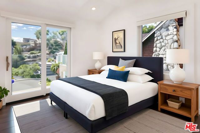 3850 Glenalbyn Drive, Los Angeles, CA 90065