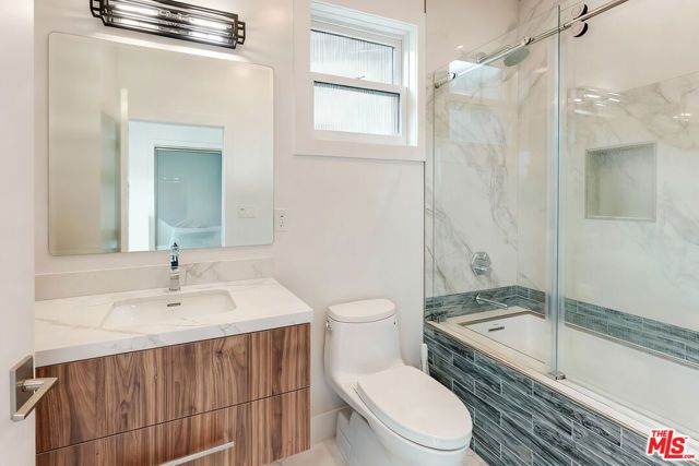 3850 Glenalbyn Drive, Los Angeles, CA 90065