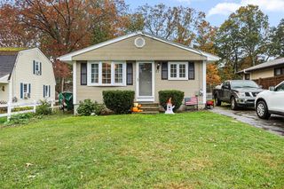 21 Riverview Avenue, Smithfield, RI 02917