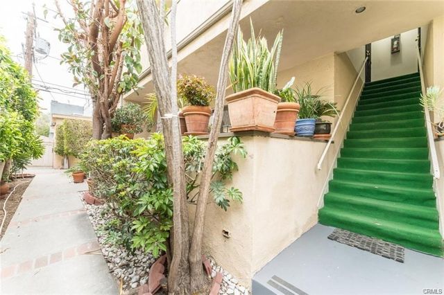 943 19th, Santa Monica, CA 90403