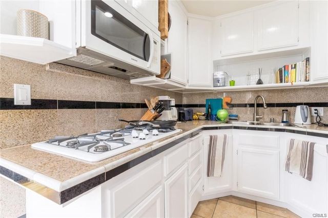 943 19th, Santa Monica, CA 90403