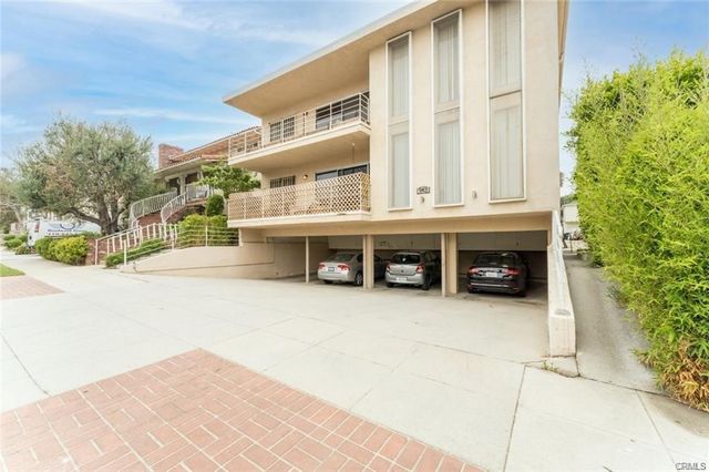 943 19th, Santa Monica, CA 90403