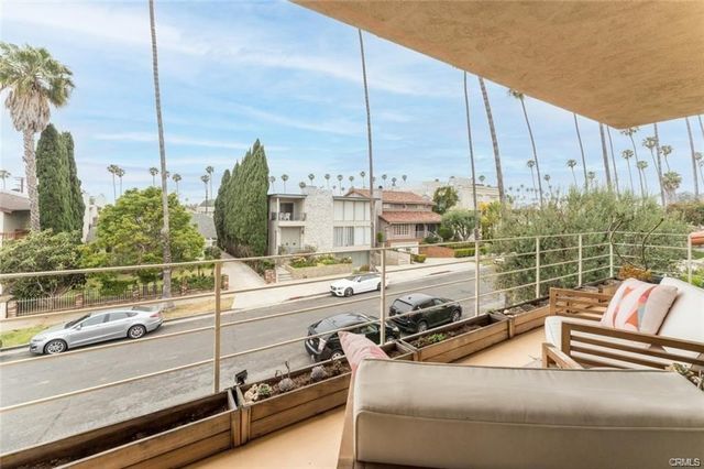 943 19th, Santa Monica, CA 90403