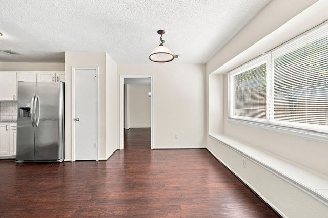 4119 Bentley Drive, Pearland, TX 77584