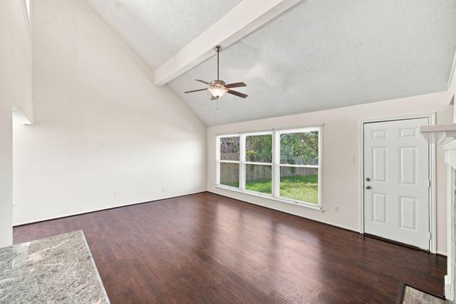 4119 Bentley Drive, Pearland, TX 77584