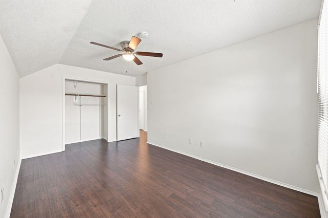 4119 Bentley Drive, Pearland, TX 77584