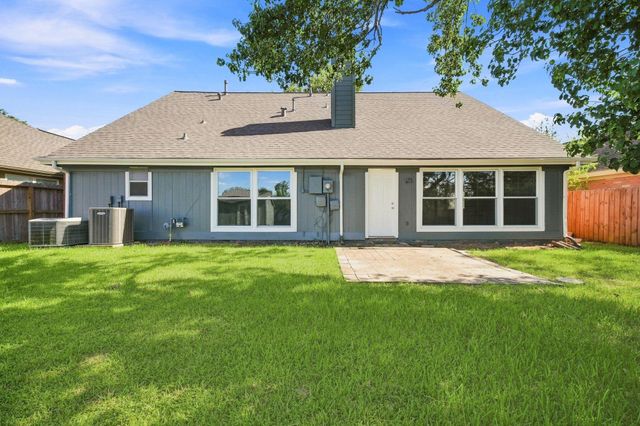 4119 Bentley Drive, Pearland, TX 77584