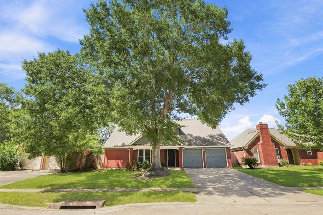 4119 Bentley Drive, Pearland, TX 77584