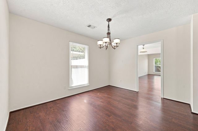 4119 Bentley Drive, Pearland, TX 77584