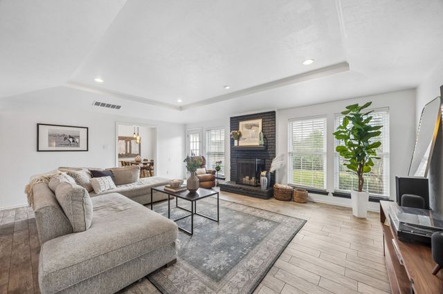 8043 Moss Meadows Drive, Dallas, TX 75231