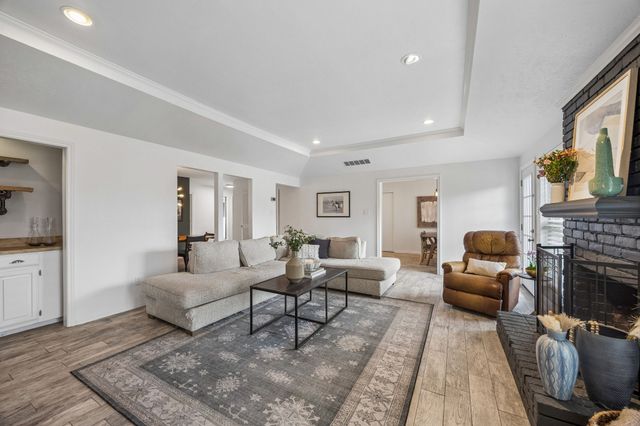 8043 Moss Meadows Drive, Dallas, TX 75231