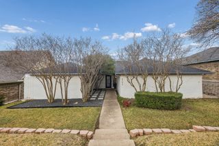 8043 Moss Meadows Drive, Dallas, TX 75231