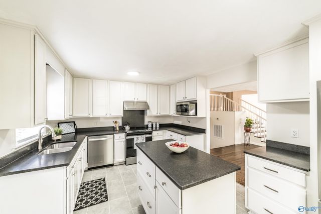 7175 Moores Mill Road NE, Huntsville, AL 35811