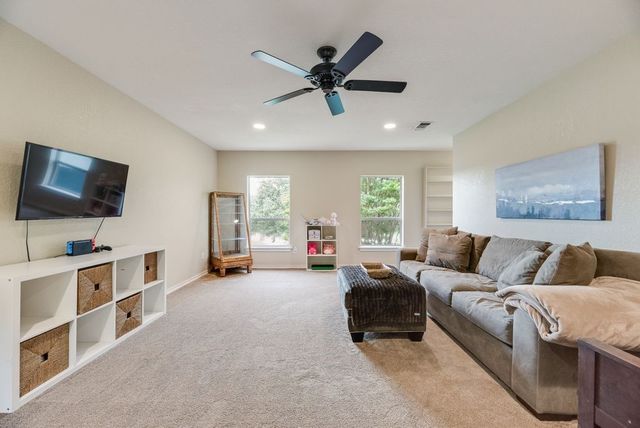7030 Pecan Creek Circle, Midlothian, TX 76065