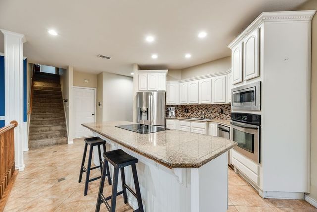 7030 Pecan Creek Circle, Midlothian, TX 76065