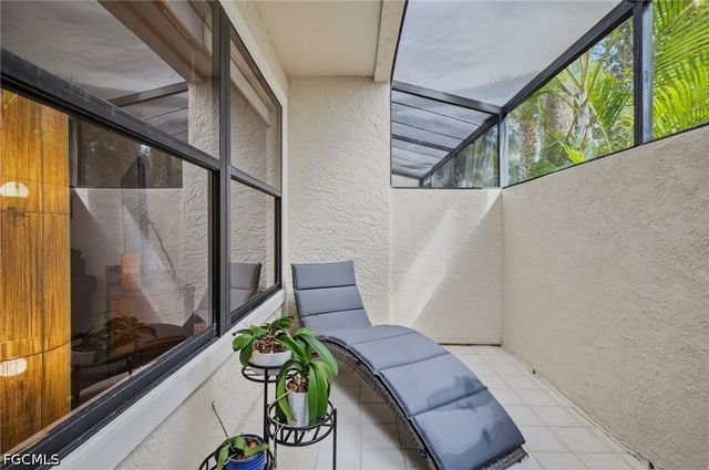 55 Emerald Woods DR C9, Naples, FL 34108