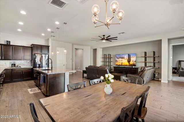 7424 W Jasmine Trail, Peoria, AZ 85383