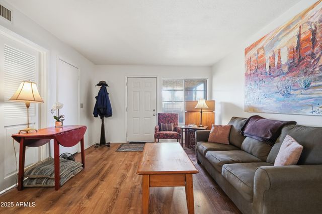 700 E Mesquite Circle P114, Tempe, AZ 85288