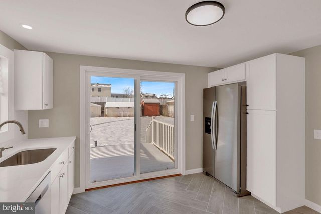 255 REGINA AVE, Hamilton, NJ 08619