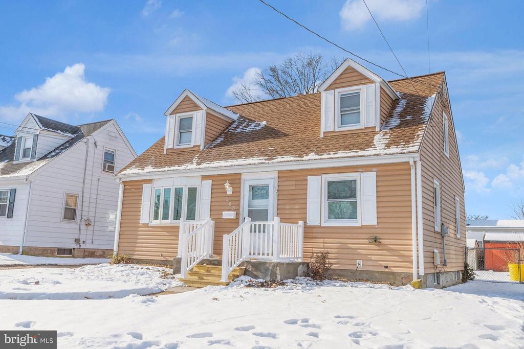 255 REGINA AVE, Hamilton, NJ 08619