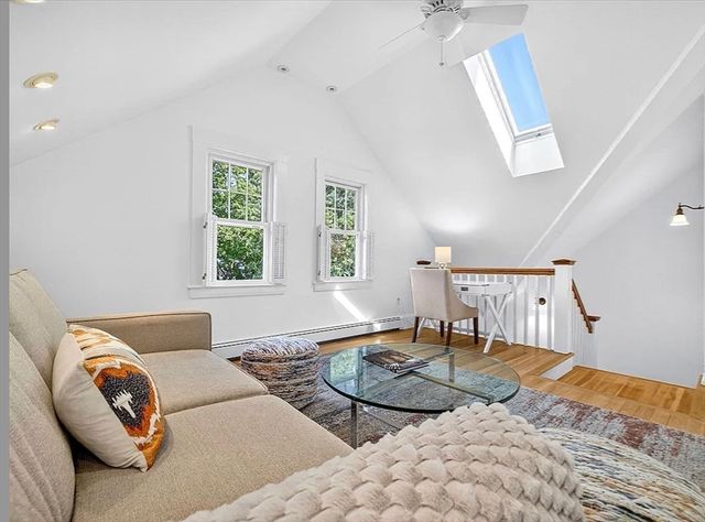 39 Twitchell, Wellesley, MA 02481