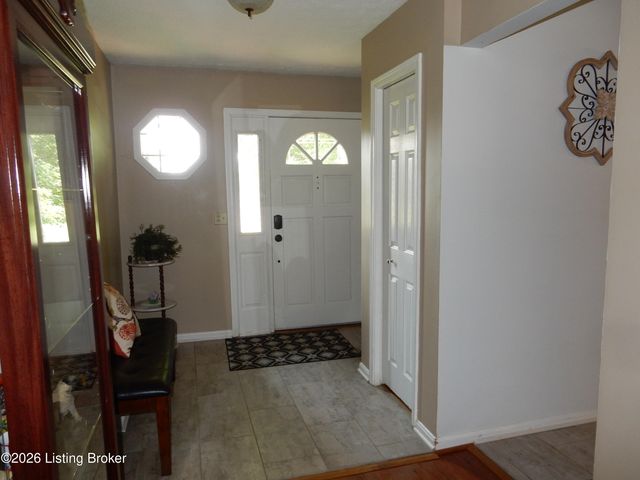 1318 Worth Ave, Shepherdsville, KY 40165