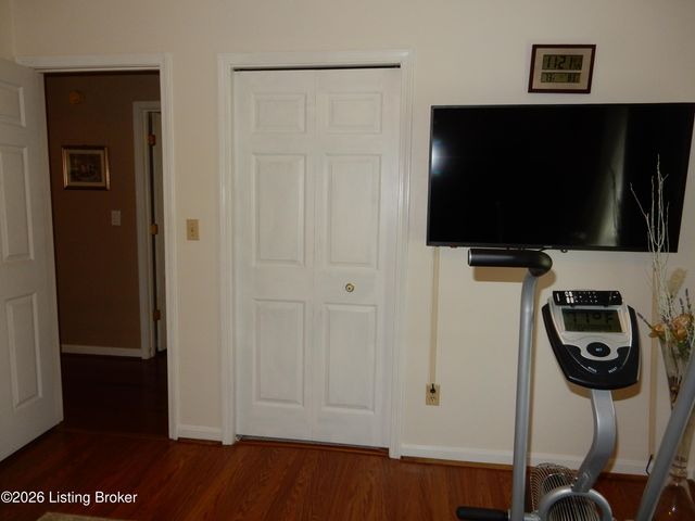 1318 Worth Ave, Shepherdsville, KY 40165
