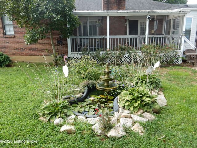 1318 Worth Ave, Shepherdsville, KY 40165