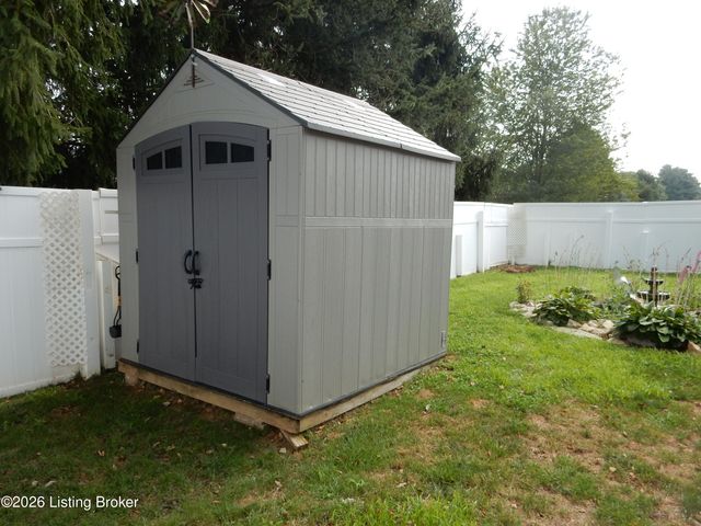 1318 Worth Ave, Shepherdsville, KY 40165