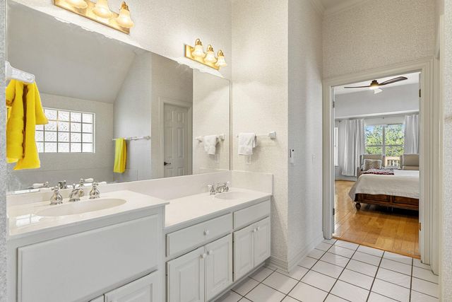 123 Clubhouse DR, Lakeway, TX 78734