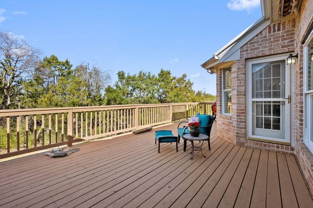 123 Clubhouse DR, Lakeway, TX 78734