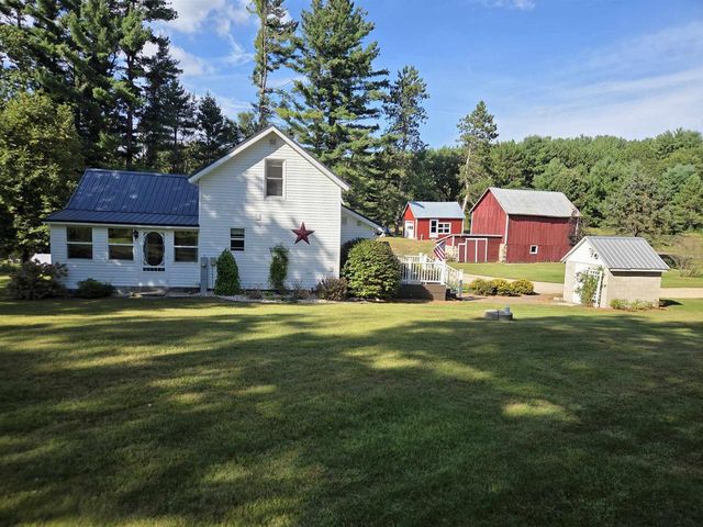7015 N 2nd Drive, Westfield, WI 53964
