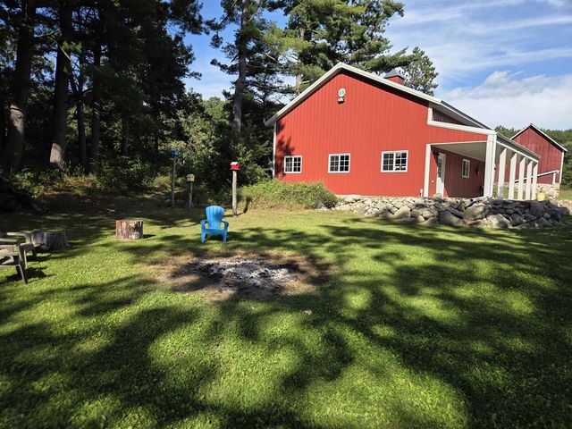 7015 N 2nd Drive, Westfield, WI 53964