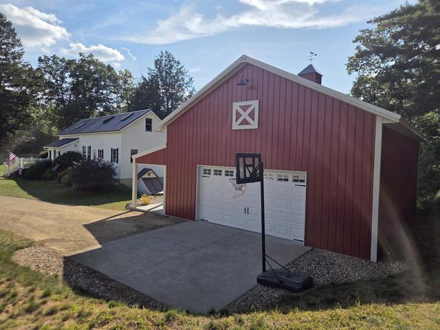 7015 N 2nd Drive, Westfield, WI 53964