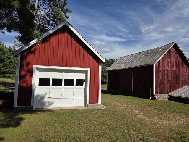 7015 N 2nd Drive, Westfield, WI 53964