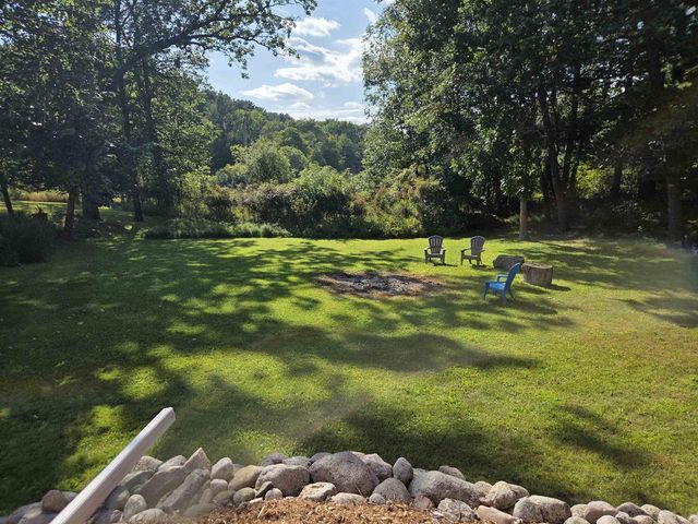 7015 N 2nd Drive, Westfield, WI 53964