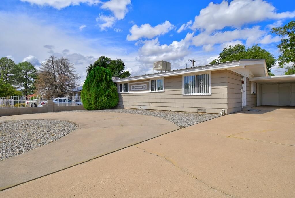 4413 Goodrich Avenue NE, Albuquerque, NM 87110