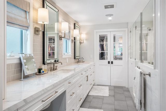 229 24th St., Hermosa Beach, CA 90254