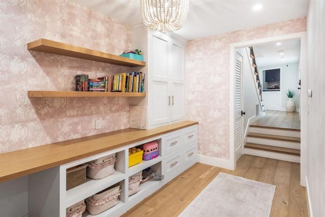 229 24th St., Hermosa Beach, CA 90254
