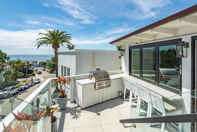 229 24th St., Hermosa Beach, CA 90254