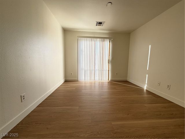 4098 Asante Cove Street, Las Vegas, NV 89115