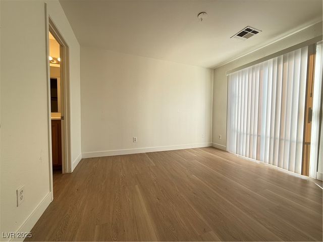 4098 Asante Cove Street, Las Vegas, NV 89115