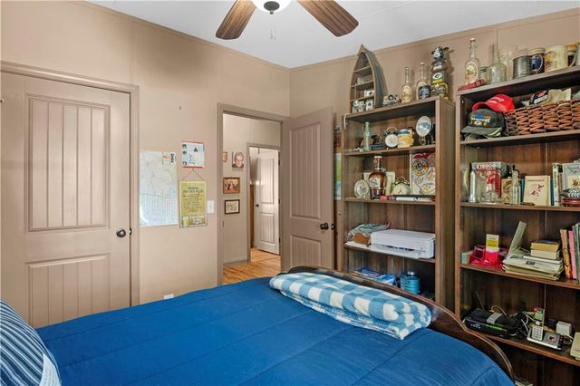 1264 Jones Way SE, Darien, GA 31305